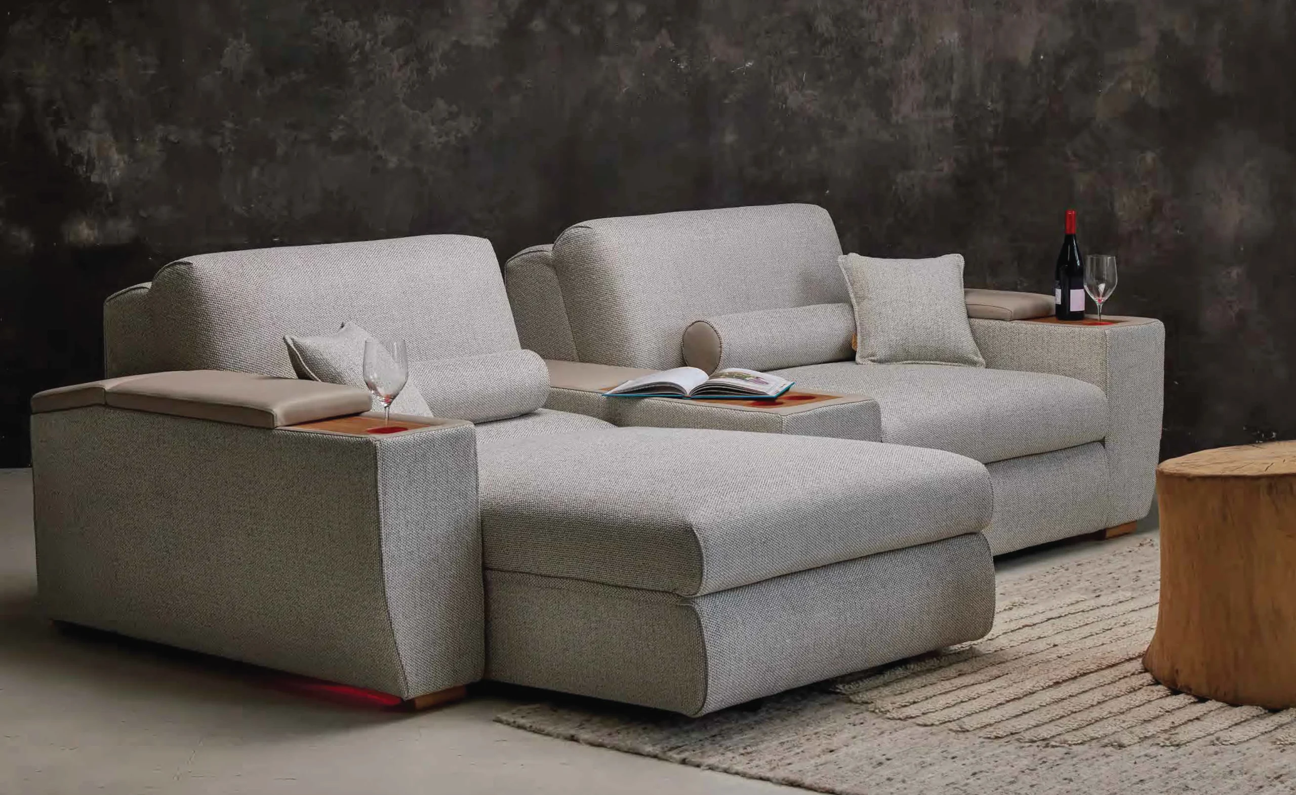 Moovia Rome recliner seating